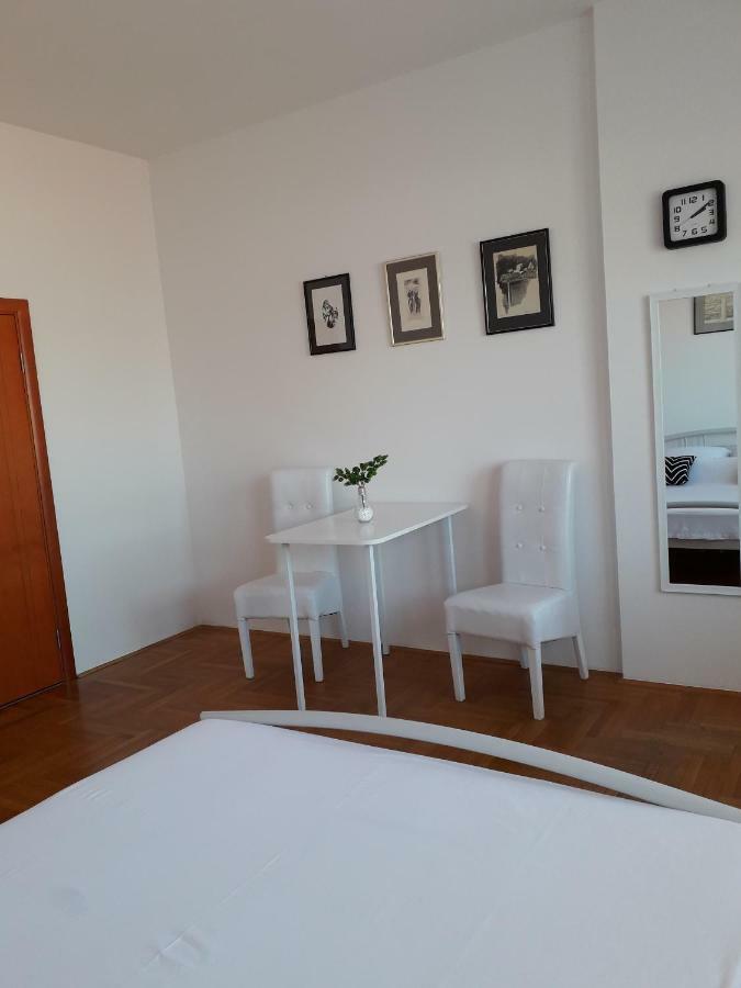 Apartman Dunja Ns 2 Novi Sad Exterior foto