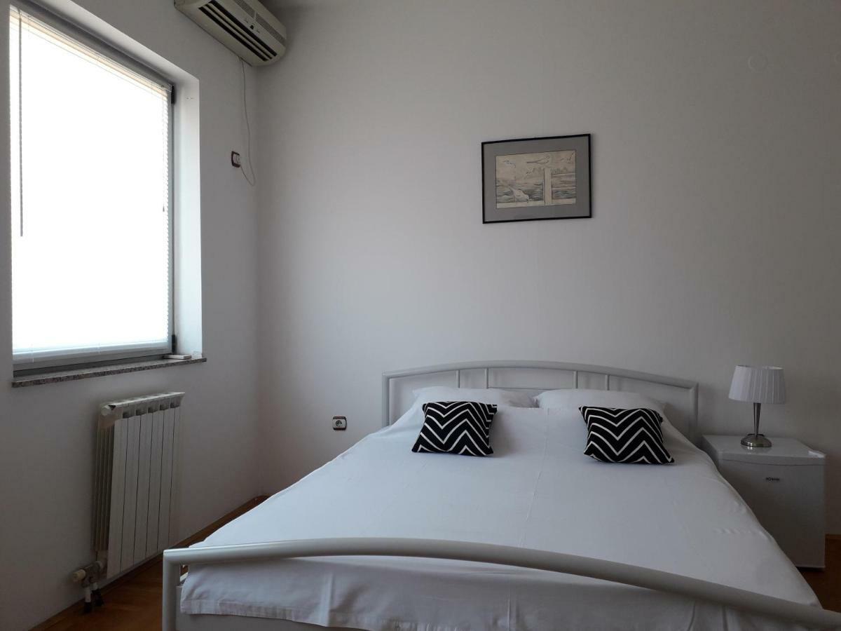 Apartman Dunja Ns 2 Novi Sad Exterior foto