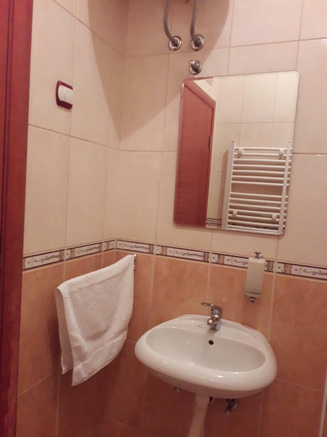 Apartman Dunja Ns 2 Novi Sad Exterior foto